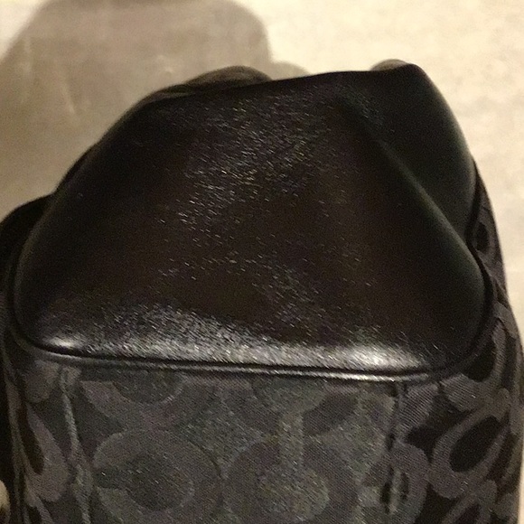 COACH MADISON OP ART SIGNATURE BLACK CANVAS TOTE HAND BAG COMES WITH 2 HANG TAGS - Picture 8 of 16